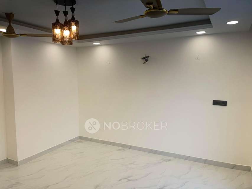 2 BHK Flat In C R Park For Sale  In Chittaranjan Park