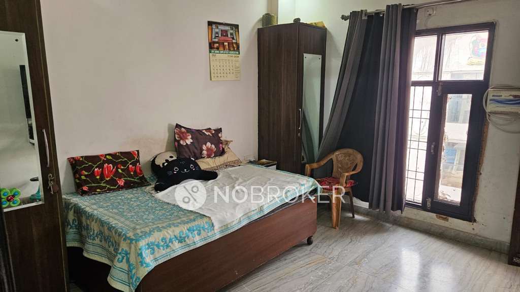 2 BHK Flat for Rent  In Dwarka