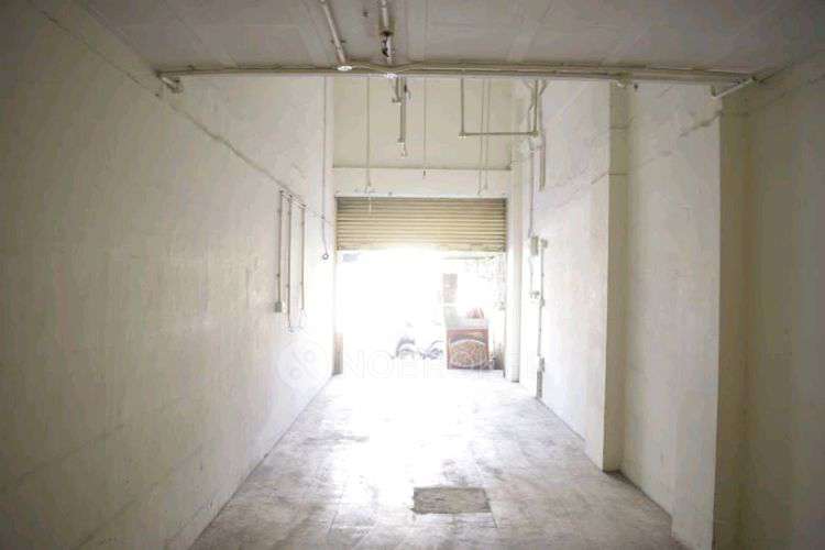 Shop in 101, Karve Rd, Erandwane, Pune, Maharashtra 411004, India, Pune for Rent 