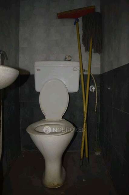 Shop in 101, Karve Rd, Erandwane, Pune, Maharashtra 411004, India, Pune for Rent 