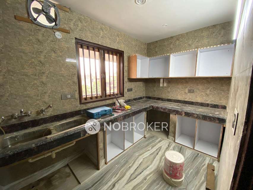 3 BHK Flat In Apartment for Rent  In Lajpat Nagar 