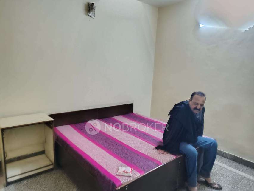 2 BHK Flat for Rent  In Sector 31