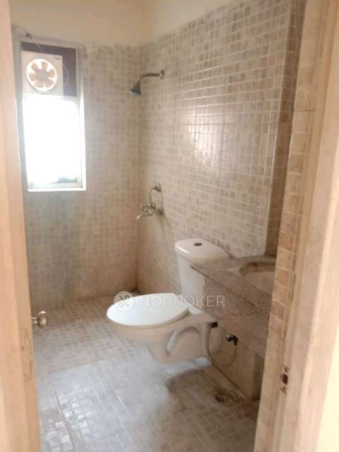 2 BHK Flat In Paras Tierea For Sale  In Sector 137