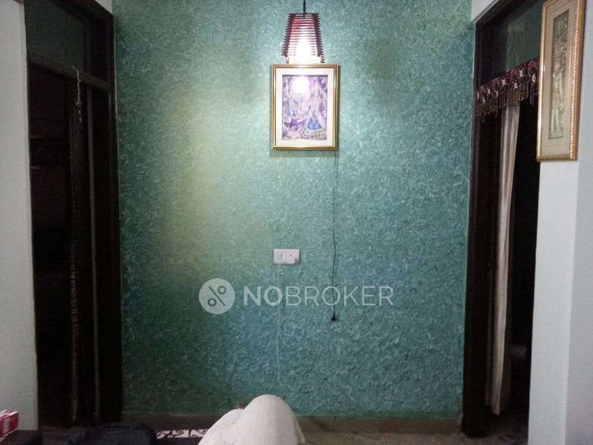 2 BHK Flat For Sale  In Kotla Mubarakpur