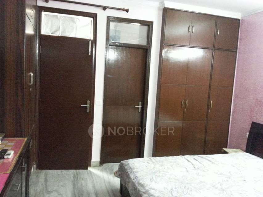 2 BHK Flat For Sale  In Kotla Mubarakpur