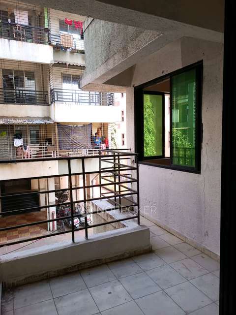 1 BHK Flat In Silver Park Co-op-hsg Society  For Sale  In Taloja