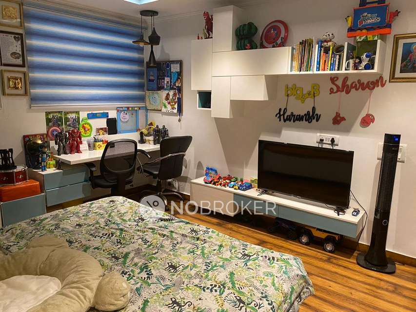 4+ BHK Flat For Sale  In Malviya Nagar