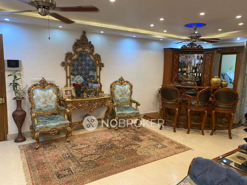 4+ BHK Flat For Sale  In Malviya Nagar