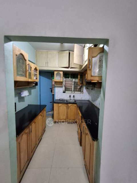 2 BHK Flat In Shravanthi Crystal Apartments For Sale  In  J. P. Nagar