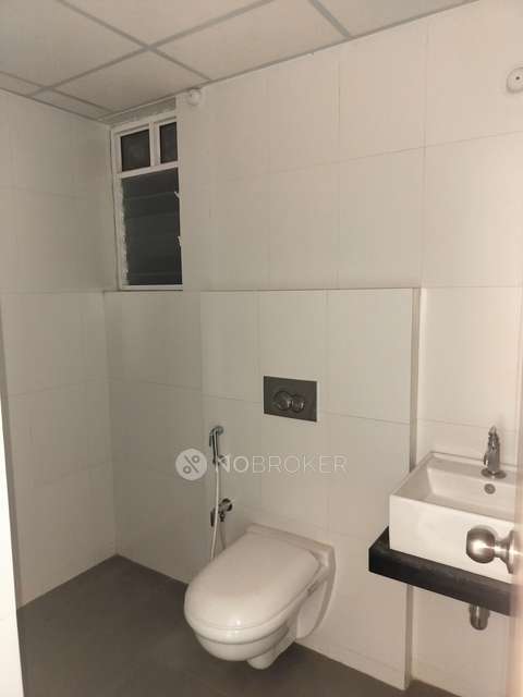 2 BHK Flat In Godrej Emerald Vista For Sale  In  Thane West