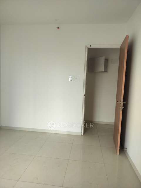 2 BHK Flat In Godrej Emerald Vista For Sale  In  Thane West