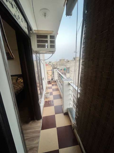 2 BHK Flat In Galaxy Apartments For Sale  In Madanpuri