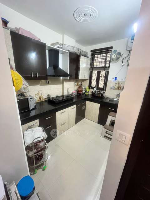 2 BHK Flat In Galaxy Apartments For Sale  In Madanpuri