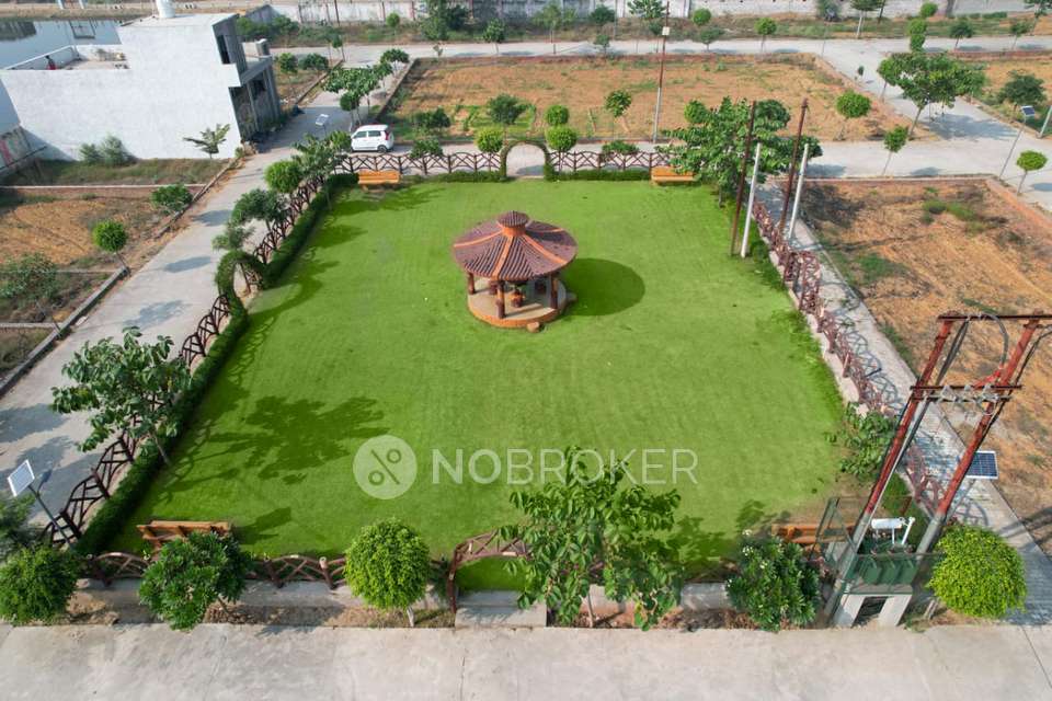 Plot For Sale  In Shiv Shakti Vihar  In G.buddha University