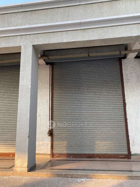 Shop in Delta I, Greater Noida for Rent 