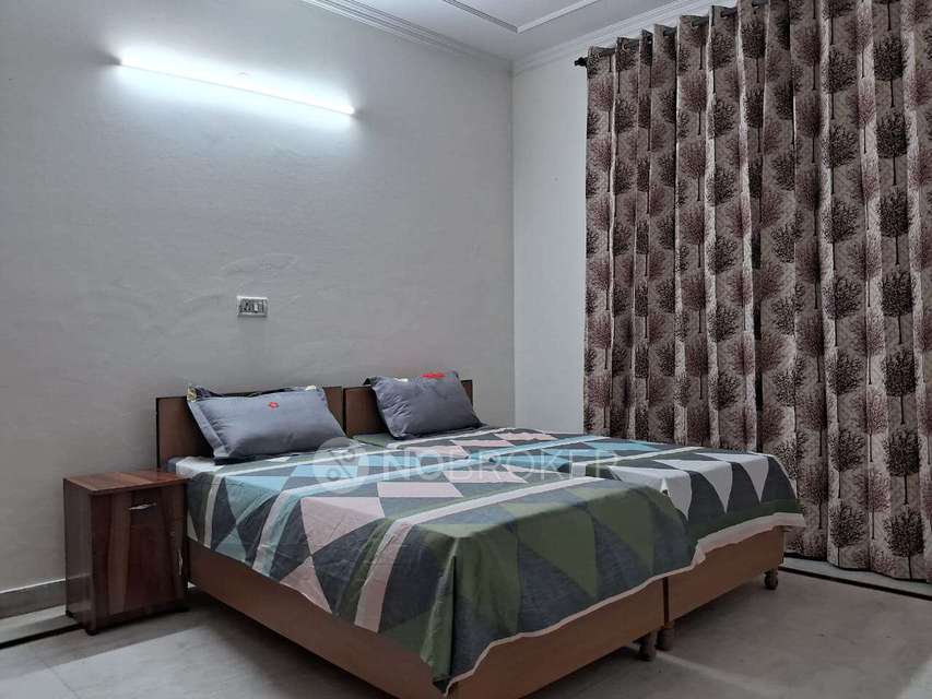 PG for Boys in Sector 10a