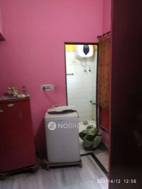 2 BHK Flat In Rajat Vihar For Sale  In Sector 62