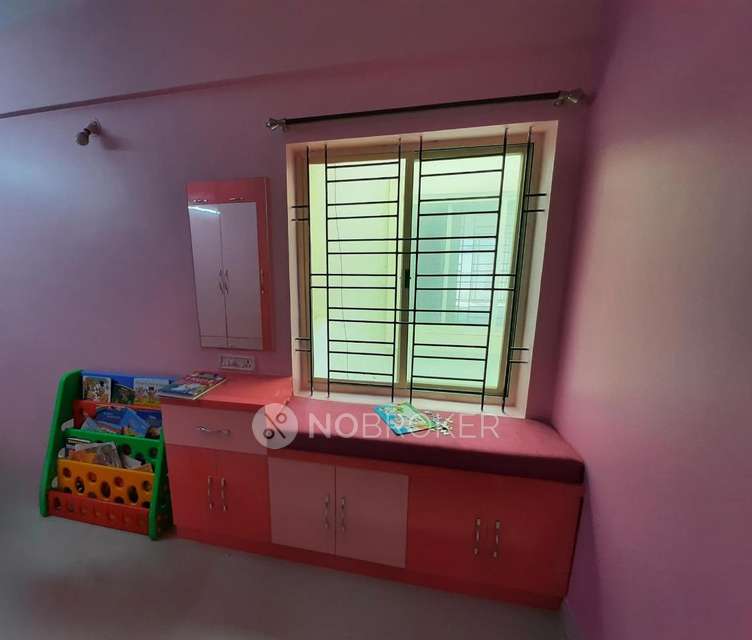 3 BHK Flat In Aashraya Crystals Apartments, Bommanahalli For Sale  In Bommanahalli