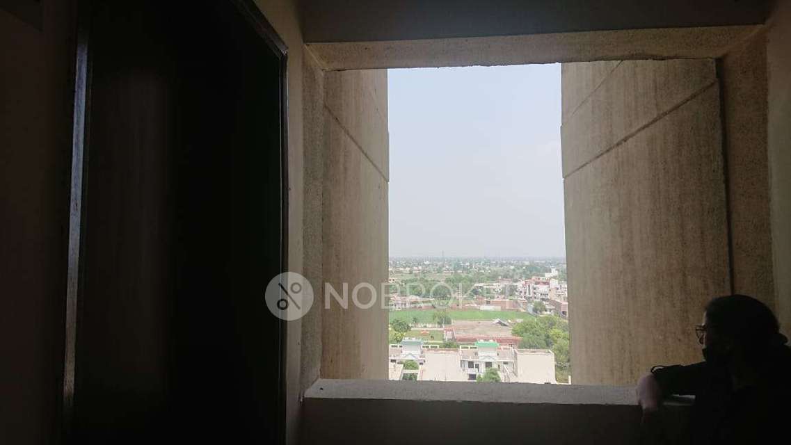 2 BHK Flat In Mgh Mulberry County For Sale  In Sector 70