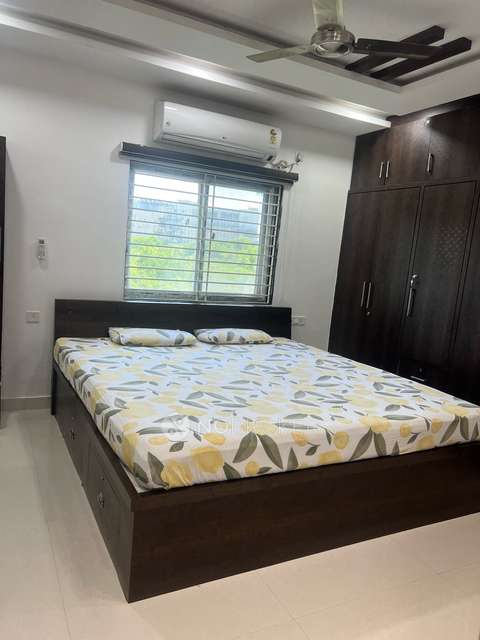 3 BHK Flat In Aaradhaya Nilyam For Sale  In Kukatpally