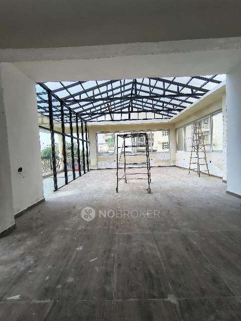 Restaurant/Cafe in Sector 10 , Greater Noida for Rent 