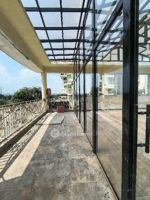 Restaurant/Cafe in Sector 10 , Greater Noida for Rent 