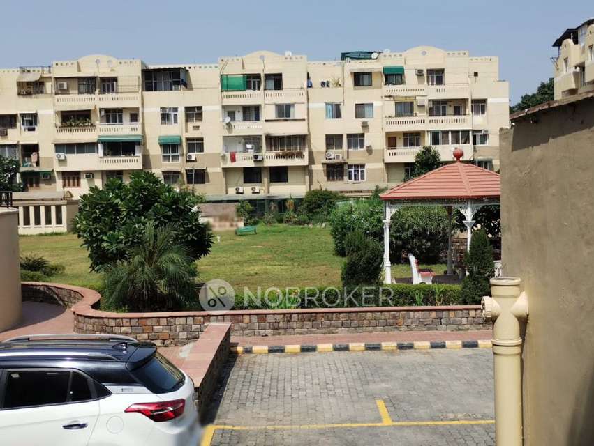 4+ BHK Flat In Dlf Silver Oaks Apartments For Sale  In Sector 26