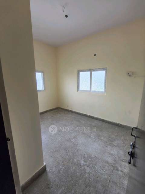 1 BHK Flat In Sri Keerthana Apts For Sale  In Old Bowenpally