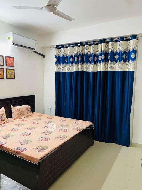 2 BHK Flat In Green Court For Sale  In Meoka