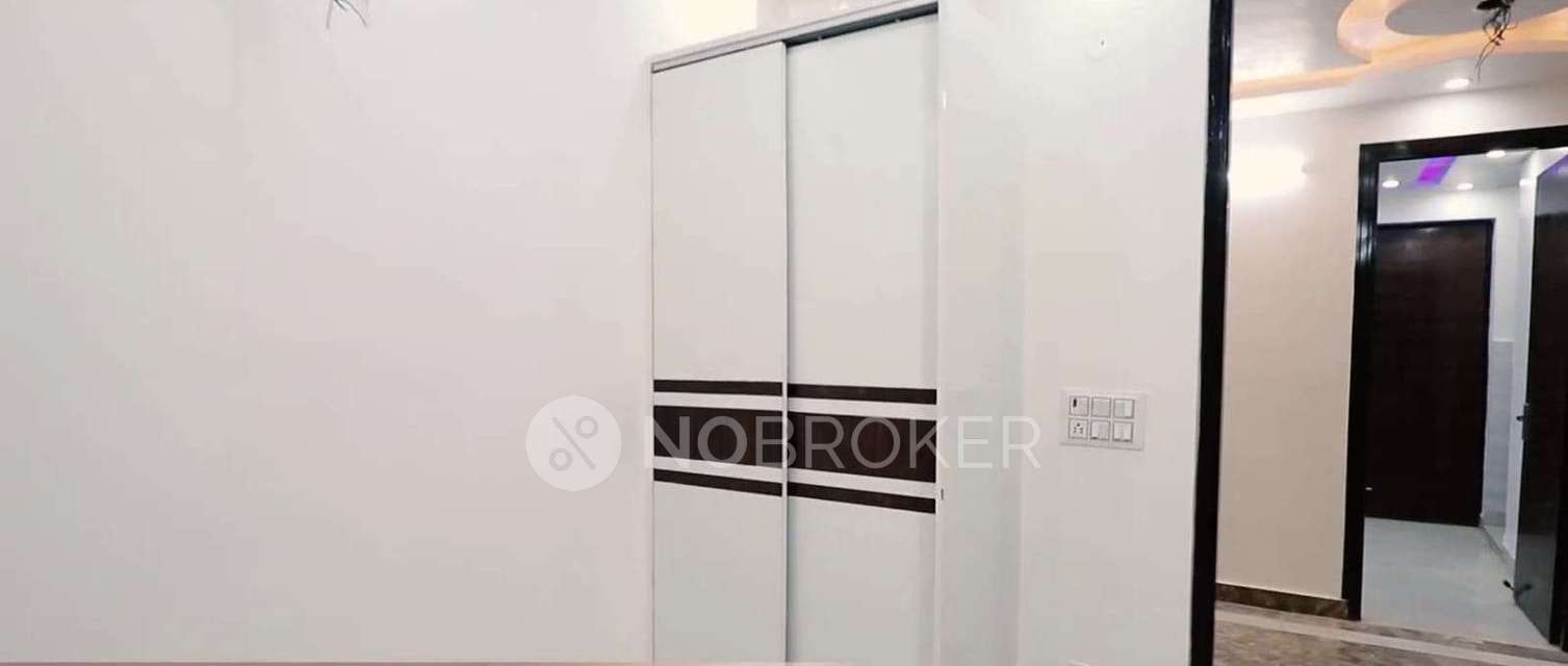 2 BHK Flat For Sale  In Uttam Nagar