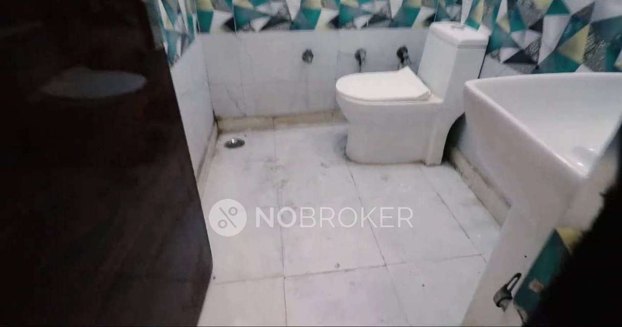 2 BHK Flat For Sale  In Uttam Nagar