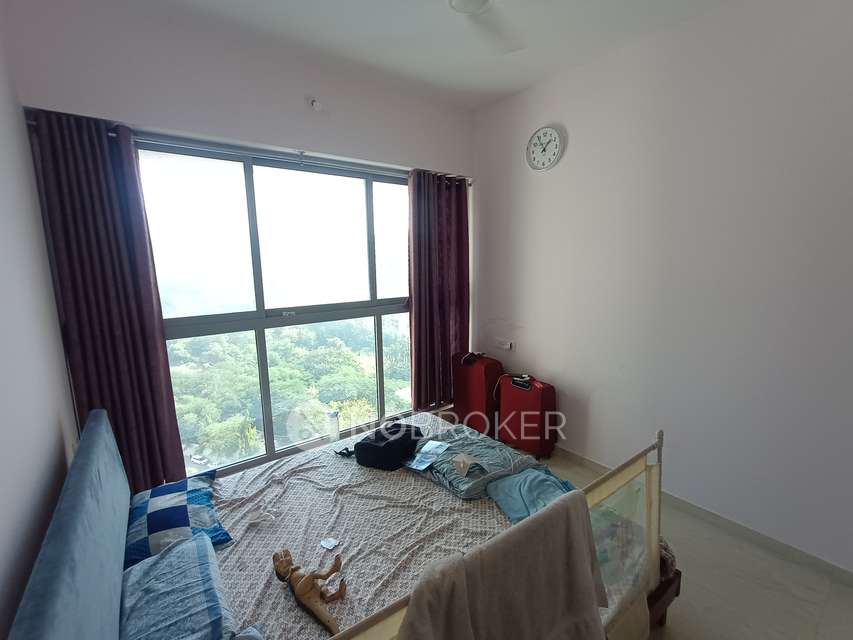 1 BHK Flat In Rajesh Whitecity Phase 1 For Sale  In Kandivali East