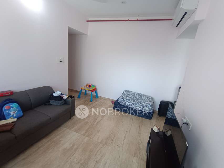 1 BHK Flat In Rajesh Whitecity Phase 1 For Sale  In Kandivali East