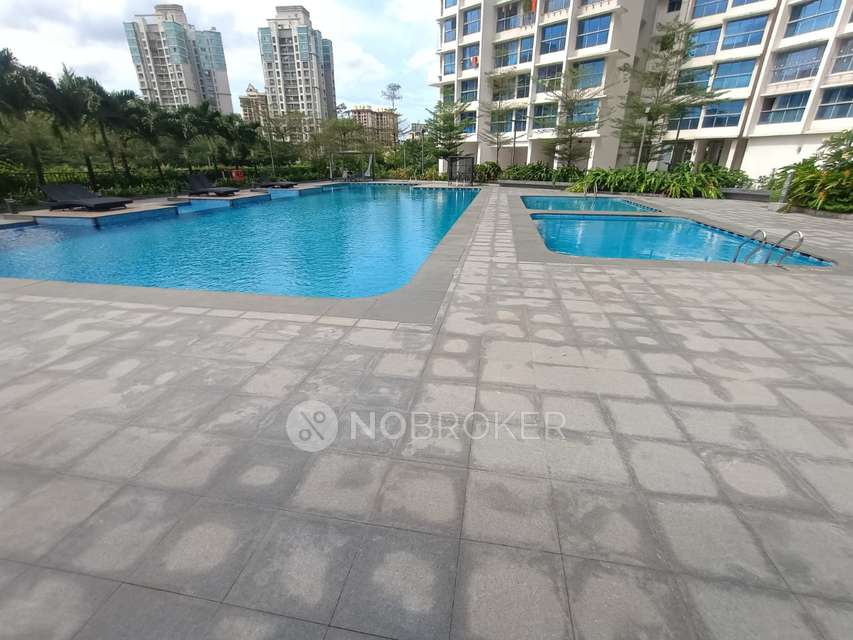 1 BHK Flat In Rajesh Whitecity Phase 1 For Sale  In Kandivali East