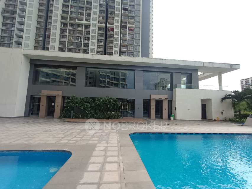 1 BHK Flat In Rajesh Whitecity Phase 1 For Sale  In Kandivali East
