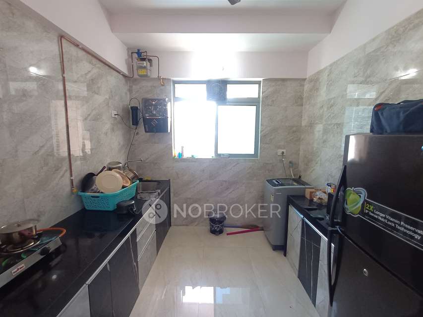 1 BHK Flat In Rajesh Whitecity Phase 1 For Sale  In Kandivali East