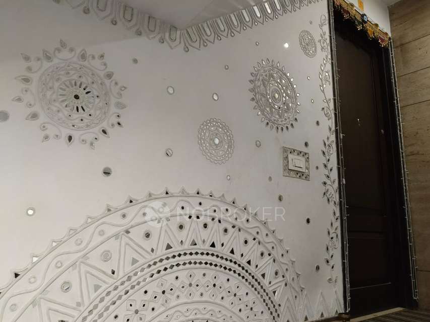 3 BHK Flat In Safdarjung Enclave For Sale  In Safdarjung Enclave