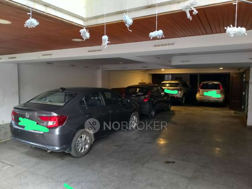 3 BHK Flat In Safdarjung Enclave For Sale  In Safdarjung Enclave