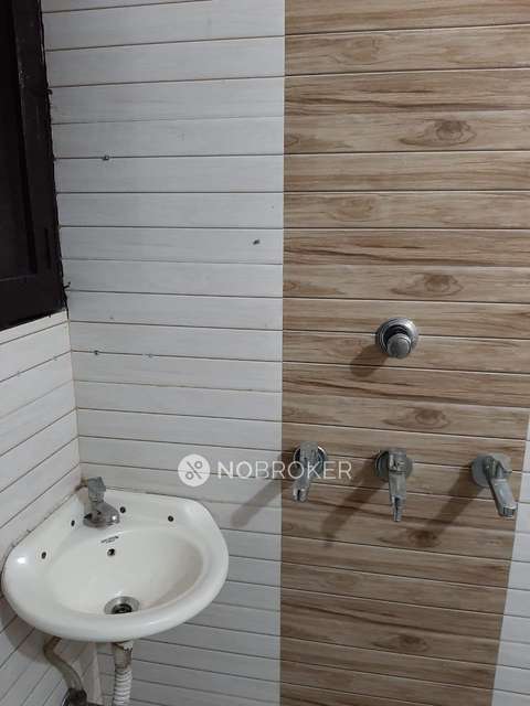 1 BHK Flat In Dda Flats For Sale  In Rohini