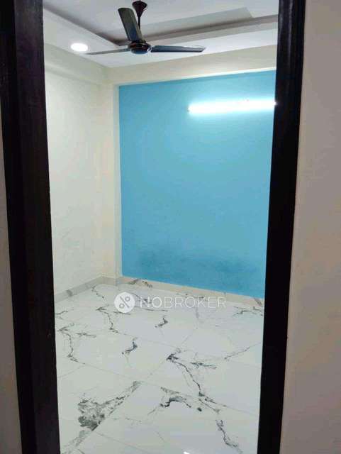 2 BHK Flat In Standalone Building  For Sale  In Mayur Vihar Phase I