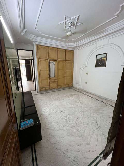 4 BHK House For Sale  In  Model Town