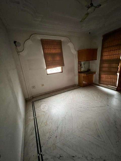 4 BHK House For Sale  In  Model Town