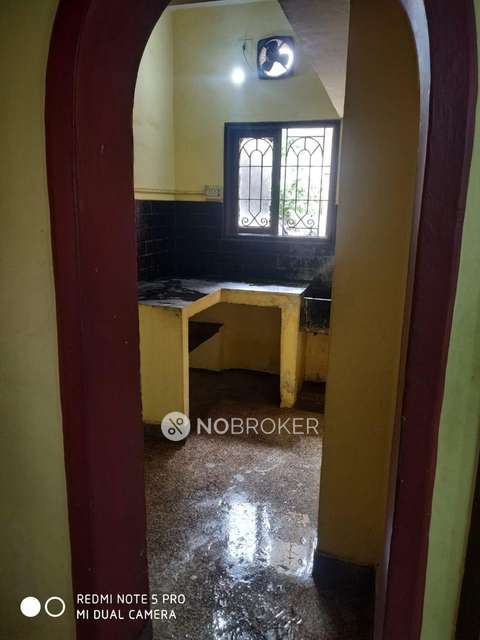 1 BHK Flat In Standalone Building  For Sale  In Nanganallur 