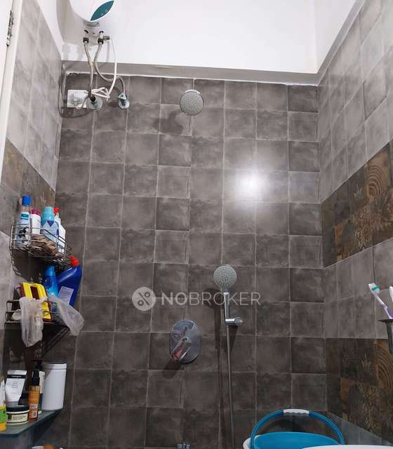 1 BHK Flat In Jaswanti Woods For Sale  In Mulund West