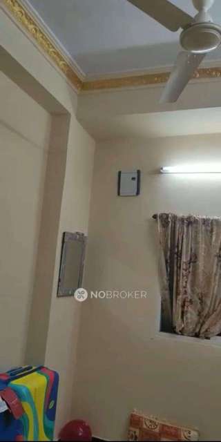 2 BHK Flat In Datul Mansion For Sale  In Hussaini Alam