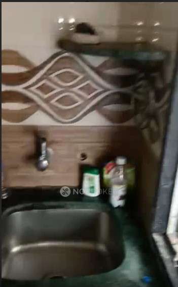 1 RK House for Rent  In Chinchpokli Railway Station