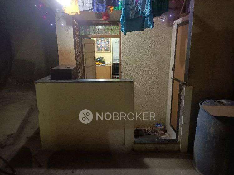 1 RK Flat In Shivshankar Shivneri Building For Sale  In Thane West