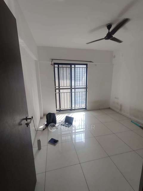 2 BHK Flat In Kingsbury At Pride World City for Rent  In  Charholi Budruk