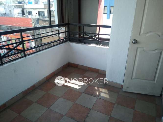 2 BHK Flat In Peshwai Arcade For Sale  In Sadashiv Peth