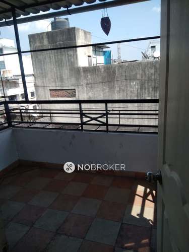2 BHK Flat In Peshwai Arcade For Sale  In Sadashiv Peth
